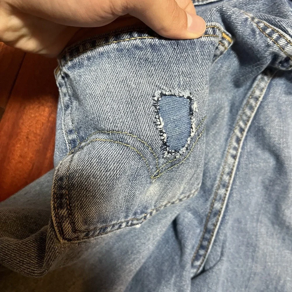 Vintage Levis 550 Jeans Mens 34x32 Blue Relaxed Fit Denim Light Wash Y2K READ *
